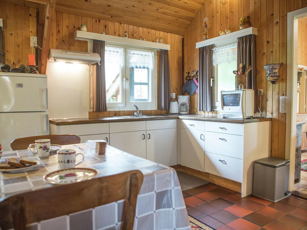 Villa Luxurious Chalet In Oud Turnhout With Large Garden Oud-Turnhout Exterior foto
